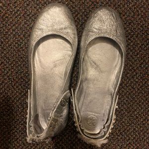 Tory Burch Convertible Strap Embellished Flat